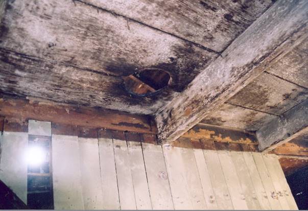 14-JUNE 2005 - Interior of Kitchen